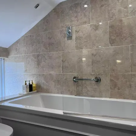 & - Stylish With Breathtaking Views - Longer, Save 4*