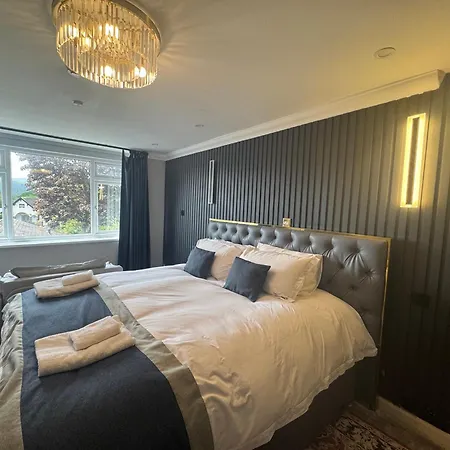 & - Stylish With Breathtaking Views - Longer, Save 4* アンブルサイド