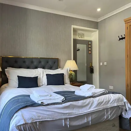 Szálloda & - Stylish With Breathtaking Views - Longer, Save