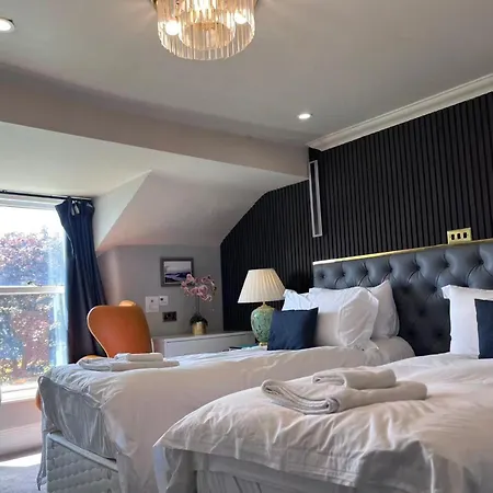 & - Stylish With Breathtaking Views - Longer, Save Hotel 4*