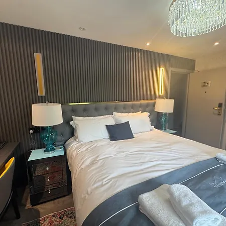 & - Stylish With Breathtaking Views - Longer, Save Hotel 4*