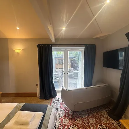 & - Stylish With Breathtaking Views - Longer, Save 4*
