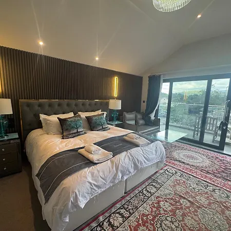 Szálloda & - Stylish With Breathtaking Views - Longer, Save 4*